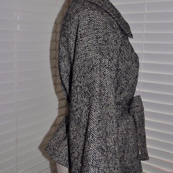 Nordstrom CLASSIQUES ENTIER Herringbone Tweed Coat - Picture 5 of 8